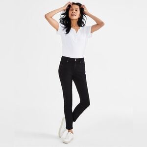 STYLE & CO WOMEN'S BLACK MID RISE CURVY JEANS SIZE 14